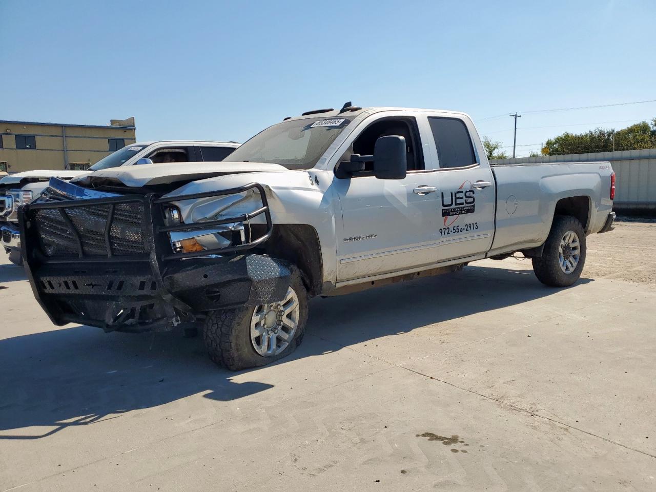 2015 Chevrolet Silverado 3500, VIN 1GC5KZCG7FZ509584 — Перед
