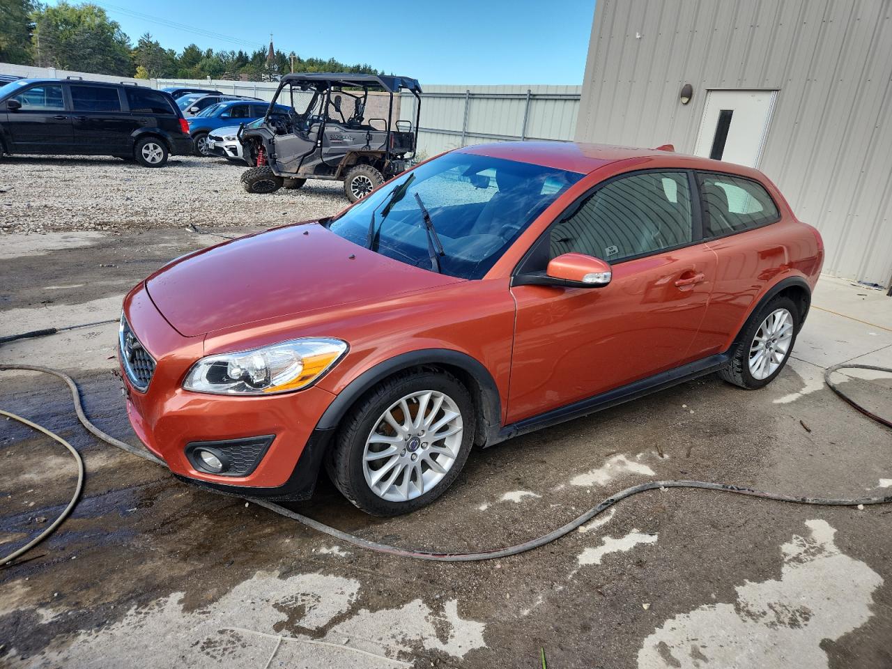 2011 Volvo C30, VIN YV1672MK4B2246113 — Minor dents and scratches