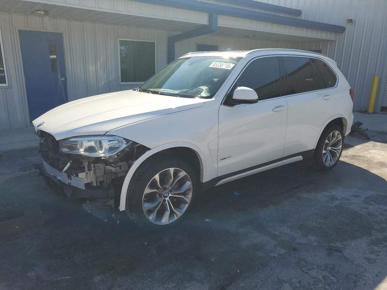2015 BMW X5 xDrive35i, VIN 5UXKR0C50F0P12246 — Front end