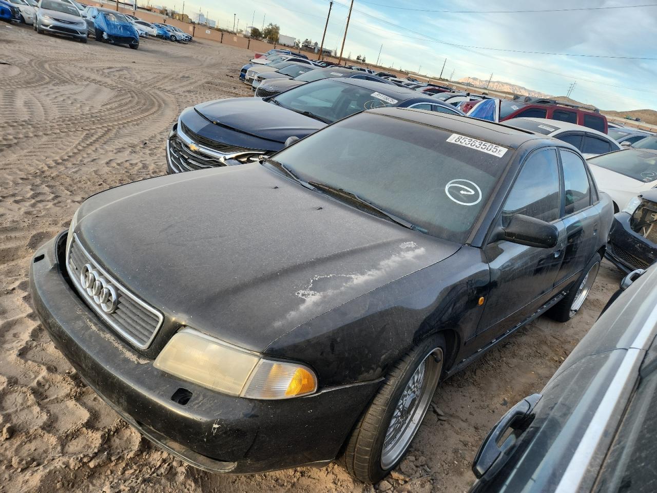 1998 Audi A4, VIN WAUCB28D3WA090223 — Перед