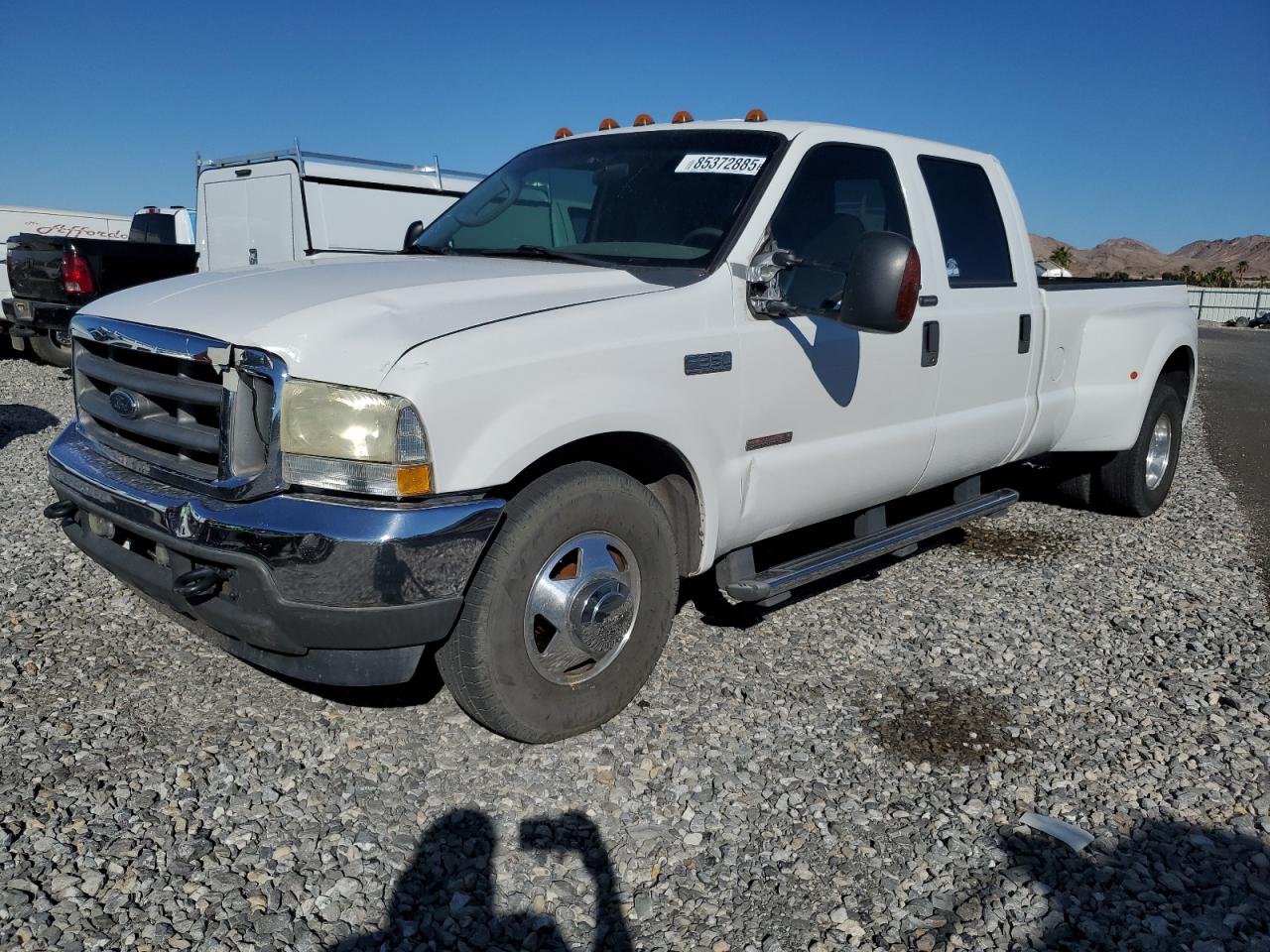 2004 Ford F-350 XL, VIN 1FTWW32P94EB65476 — Undercarriage