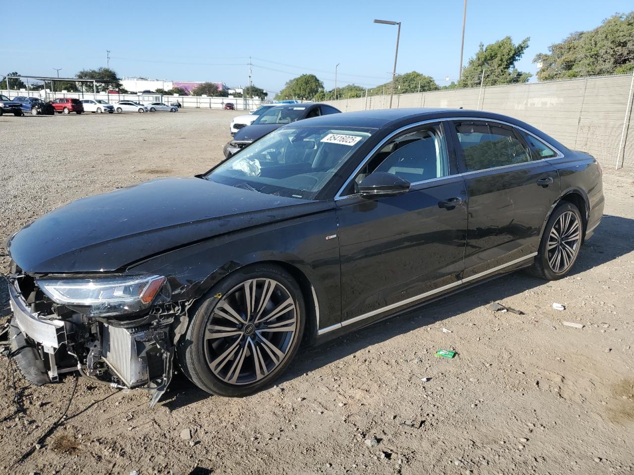 2022 Audi A8, VIN WAULDAF83NN001767 — Перед