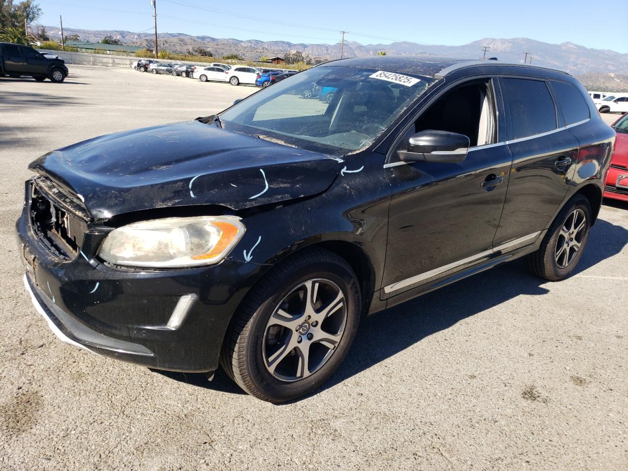 2015 Volvo XC60 T6 Drive-E, VIN YV449MDK1F2723652 — Front end