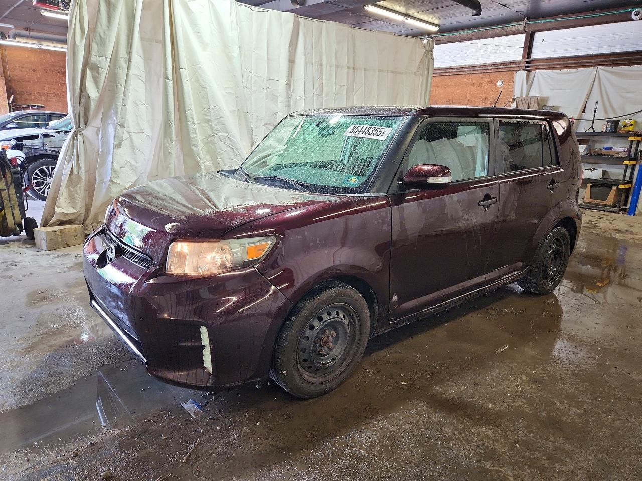 2014 Scion xB, VIN JTLZE4FE4EJ064664 — Side