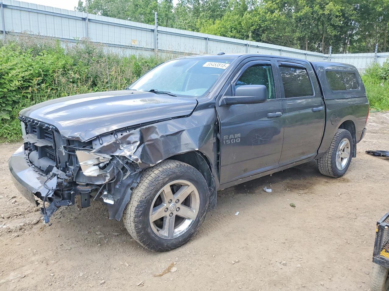 2018 Ram 1500 Express, VIN 3C6RR7KTXJG158668 — Front end