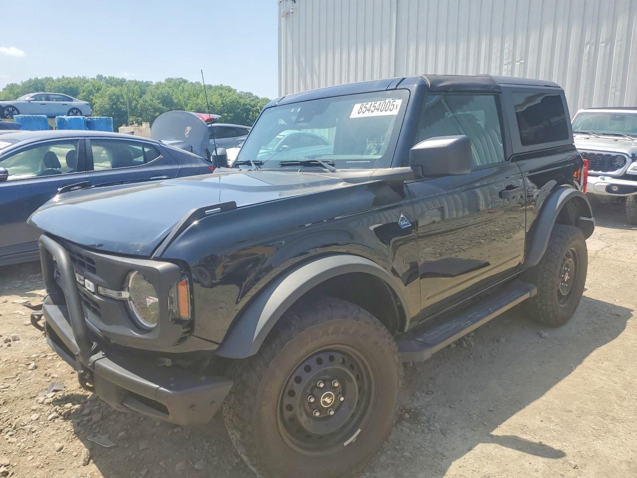2021 Ford Bronco Outer Banks, VIN 1FMDE5APXMLB05737 — Front end