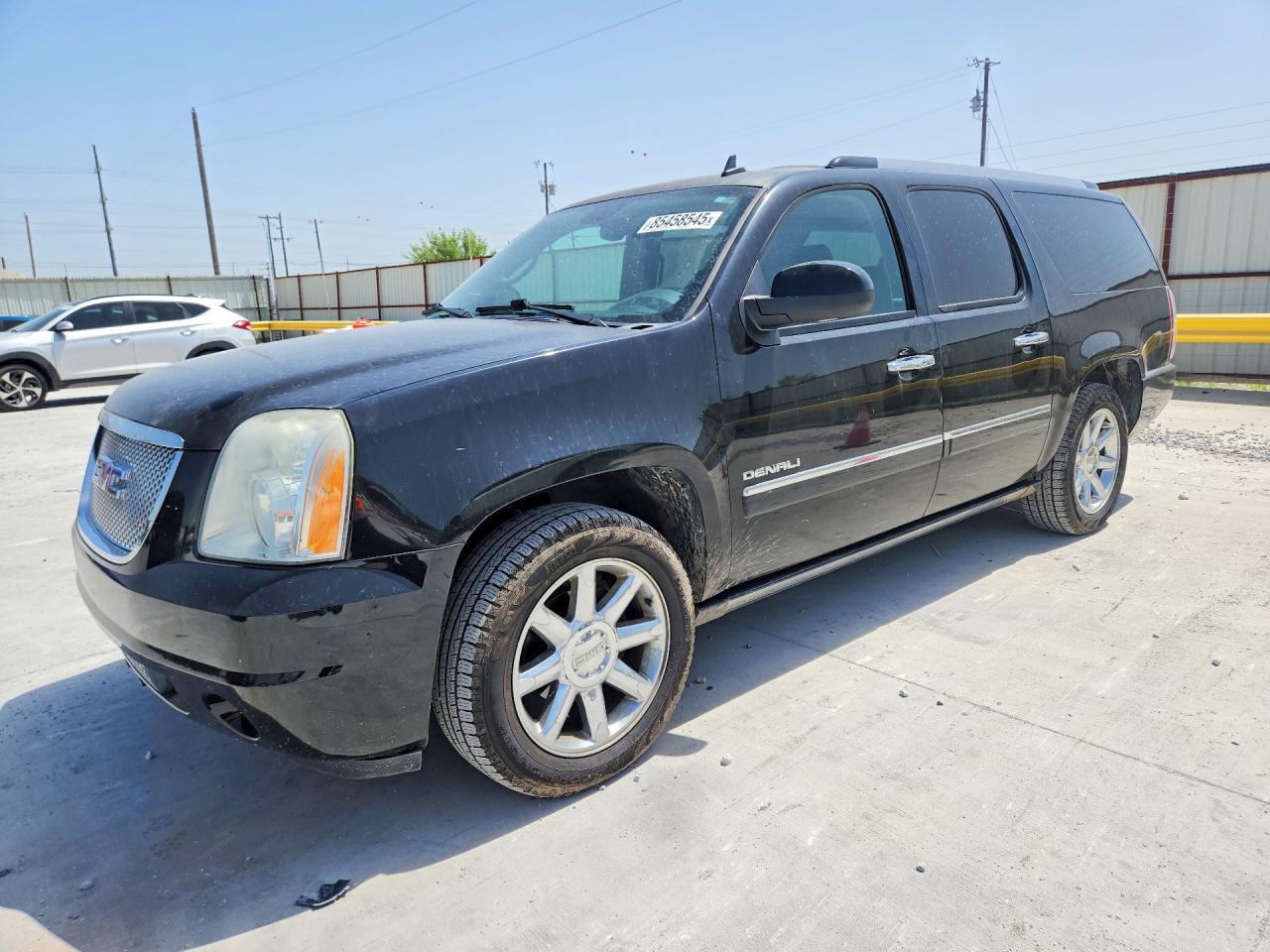 2013 GMC Yukon XL Denali, VIN 1GKS2MEF6DR129714 — Зад