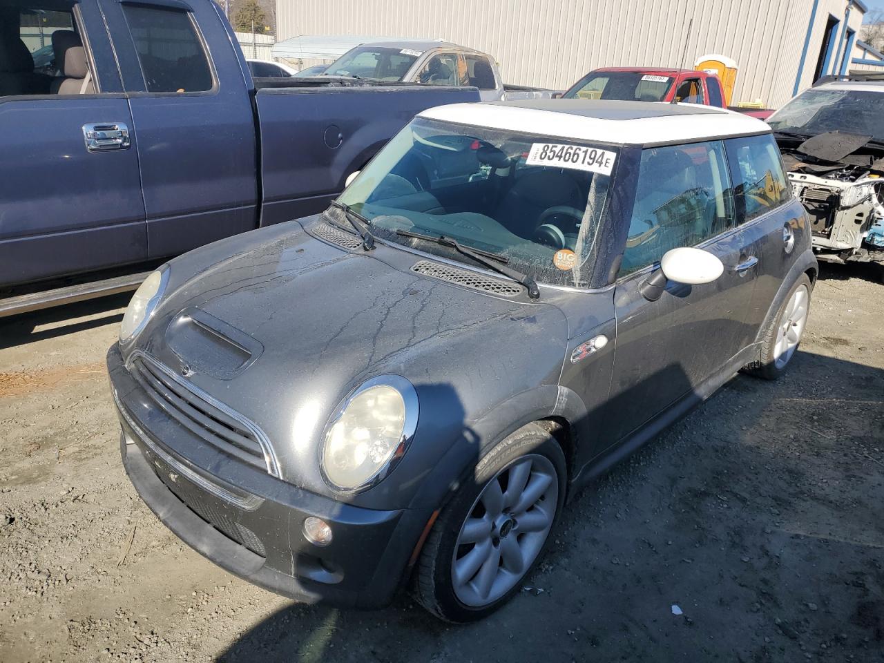 2002 MINI Hardtop S, VIN WMWRE33492TD56912 — Water / flood