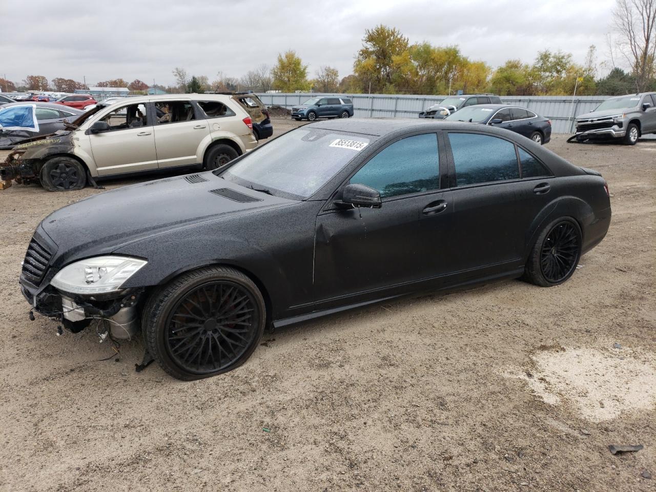 2010 Mercedes-Benz S 550, VIN WDDNG7BB6AA311815 — Undercarriage