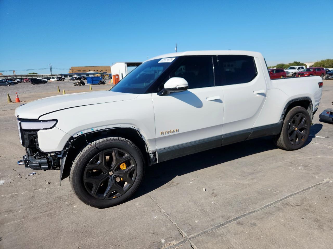 2022 Rivian R1T Launch Edition, VIN 7FCTGAAL2NN006541 — Front end