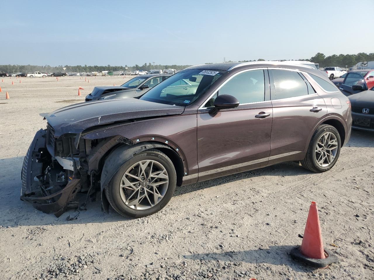 2022 Genesis GV70 2.5T, VIN KMUMADTB7NU051589 — Front end