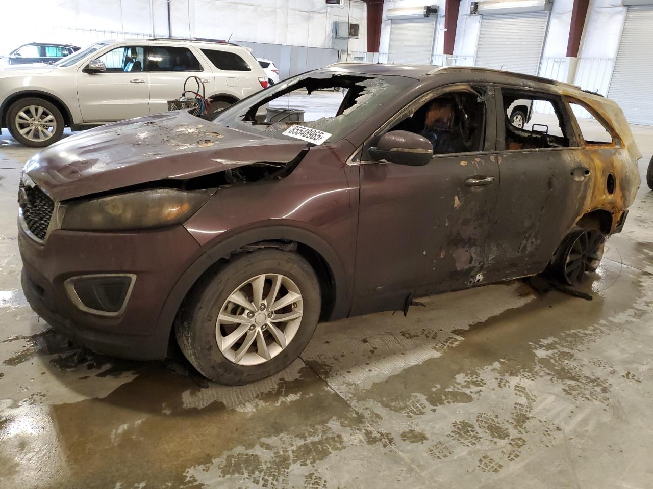 2016 Kia Sorento LX, VIN 5XYPGDA54GG178168 — Пожар в салоне