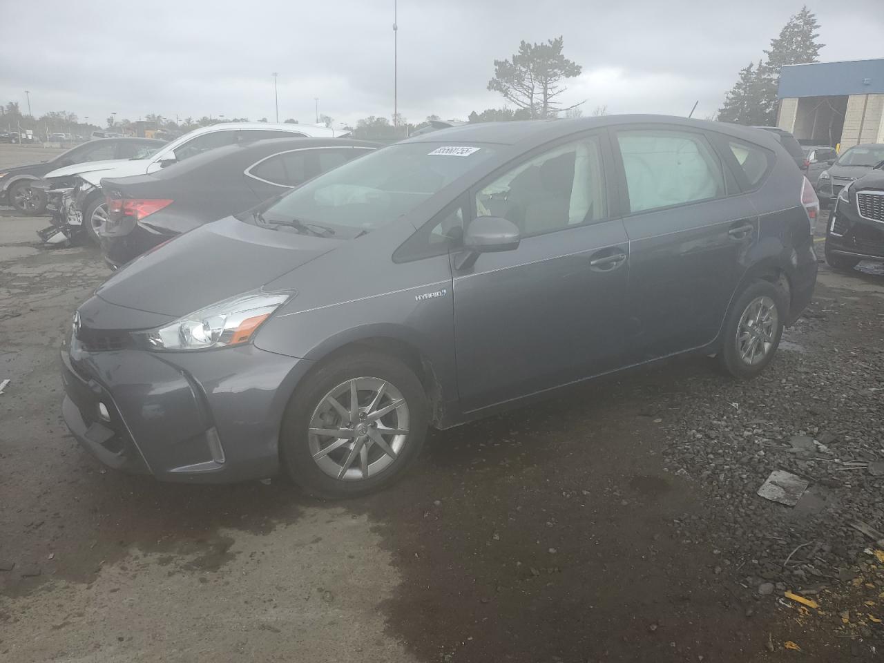 2017 Toyota Prius Two, VIN JTDZN3EUXHJ072268 — Front end