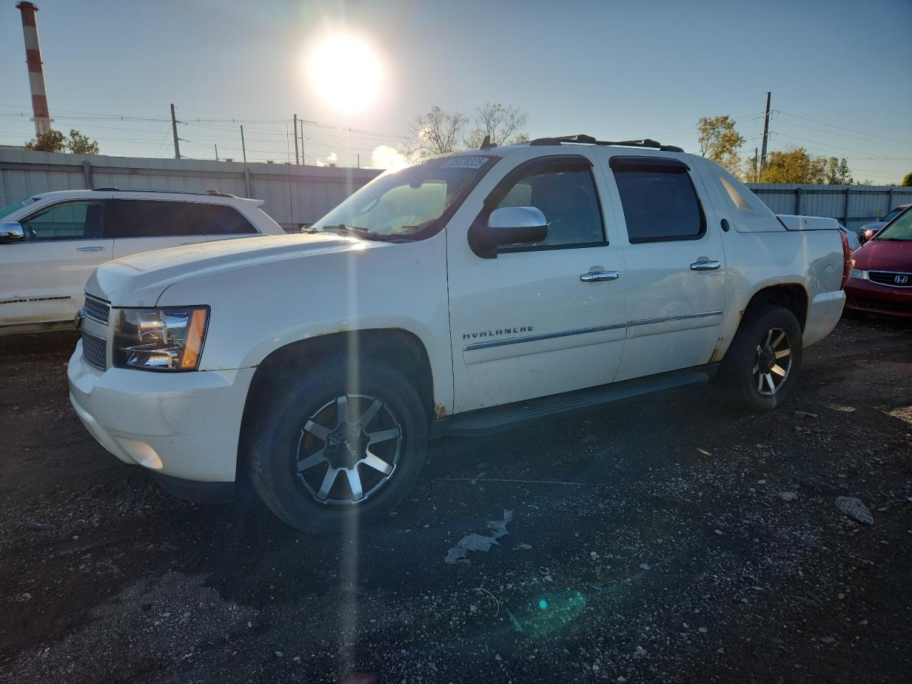 2013 Chevrolet Avalanche LTZ, VIN 3GNTKGE73DG293939 — Normal wear