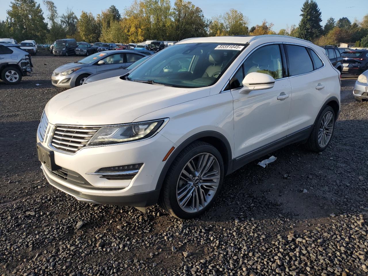 2016 Lincoln MKC Reserve, VIN 5LMTJ3DH8GUJ19051 — Rear end