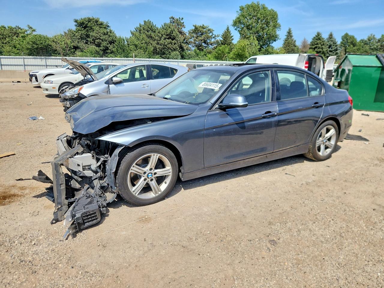 2013 BMW 3 Series 320i xDrive, VIN WBA3C3C57DF980761 — Front end