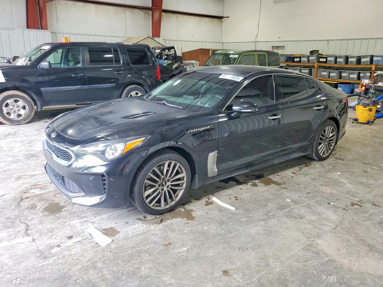 2018 Kia Stinger, VIN KNAE15LAXJ6013113 — Side