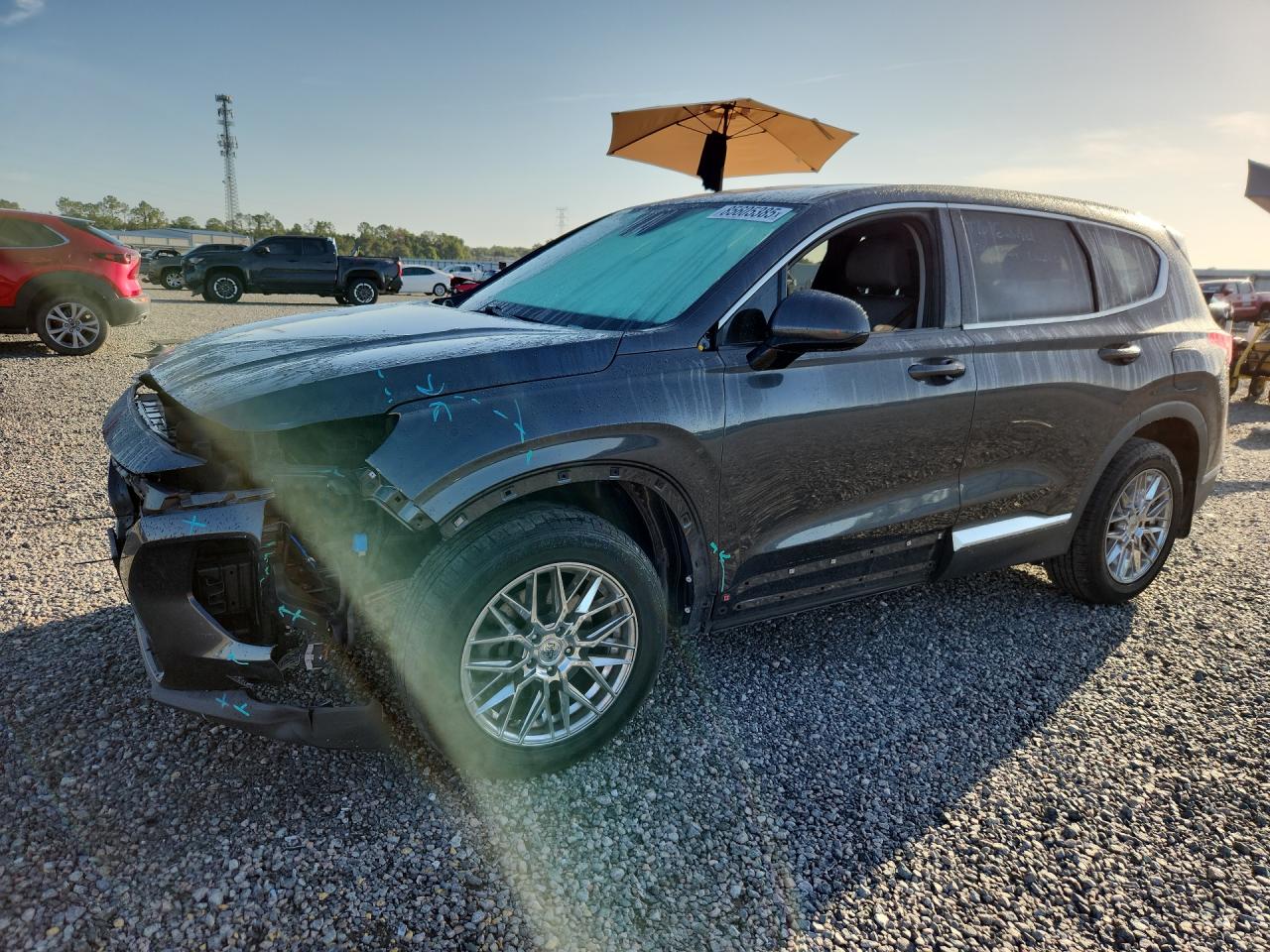 2020 Hyundai Santa Fe SEL, VIN 5NMS33AD2LH227844 — Front end