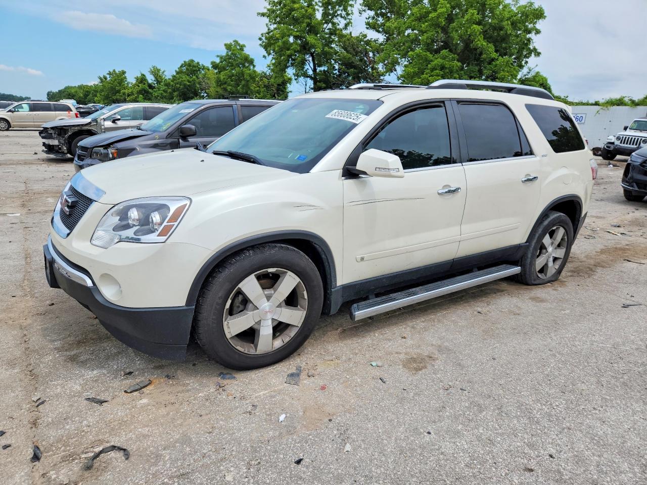 2009 GMC Acadia SLT2, VIN 1GKEV33DX9J135084 — Бок
