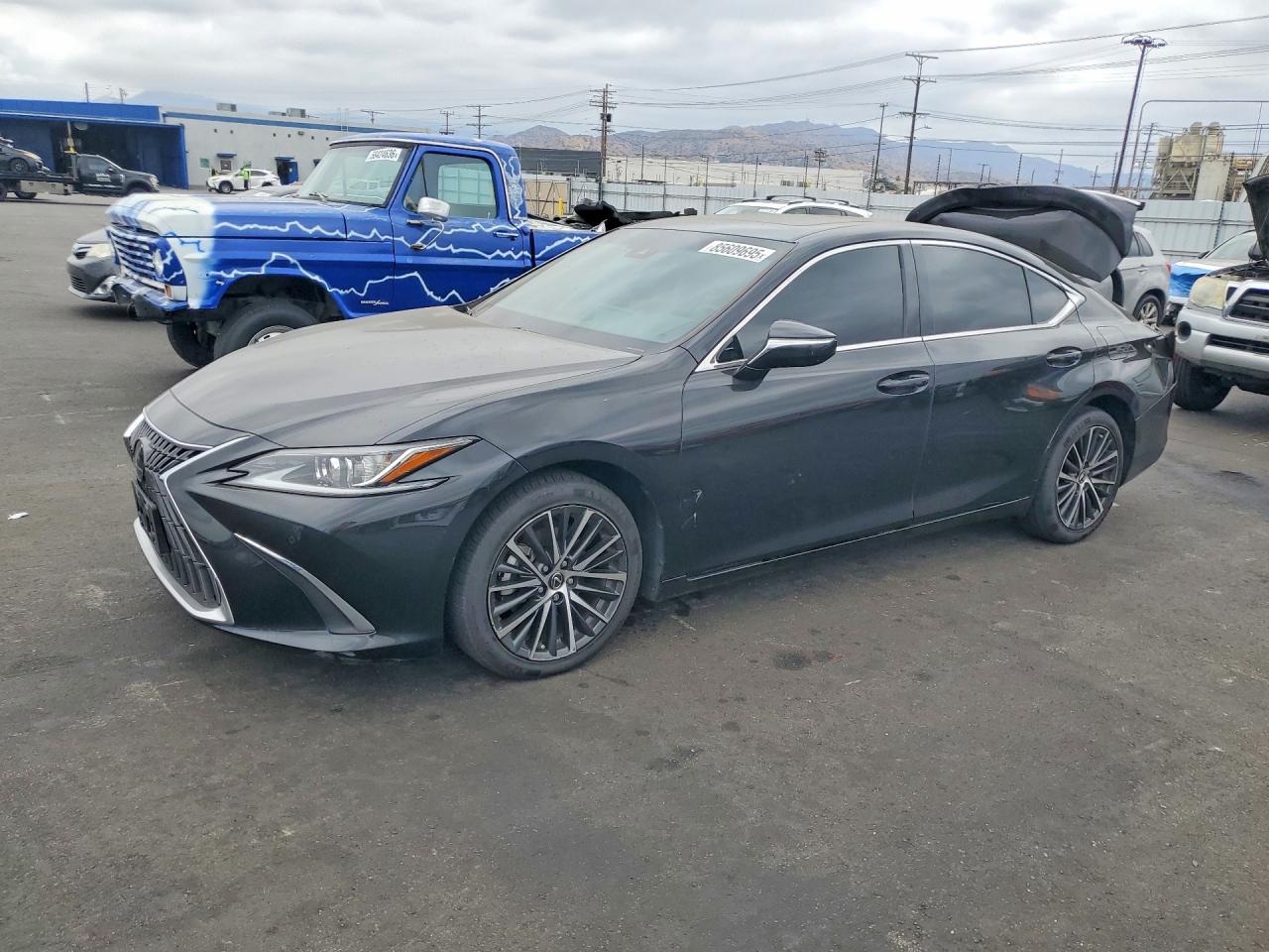 2023 Lexus ES 300h, VIN 58ADA1C12PU033131 — Зад