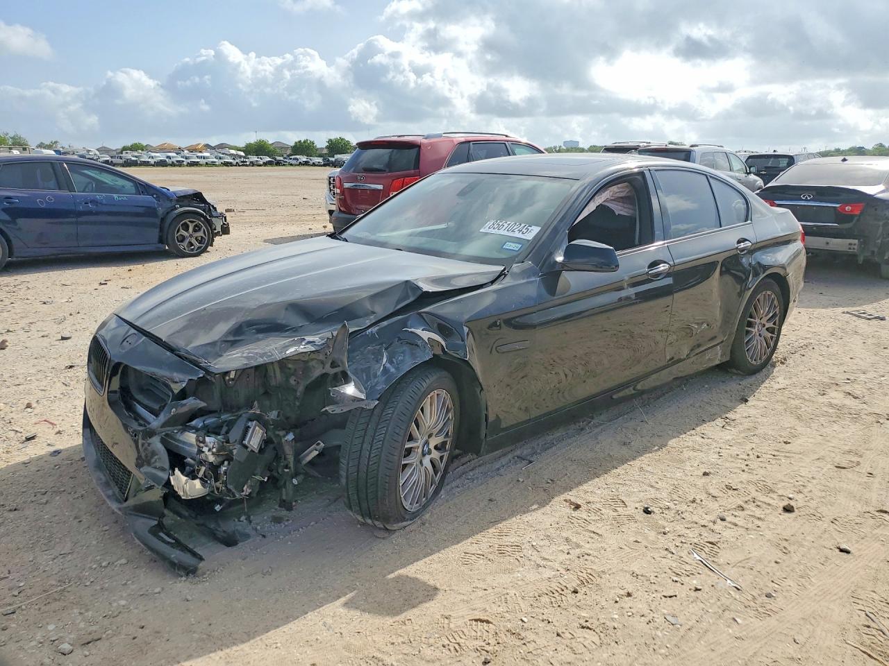 2011 BMW 5 Series 535i, VIN WBAFR7C52BC605927 — Front end