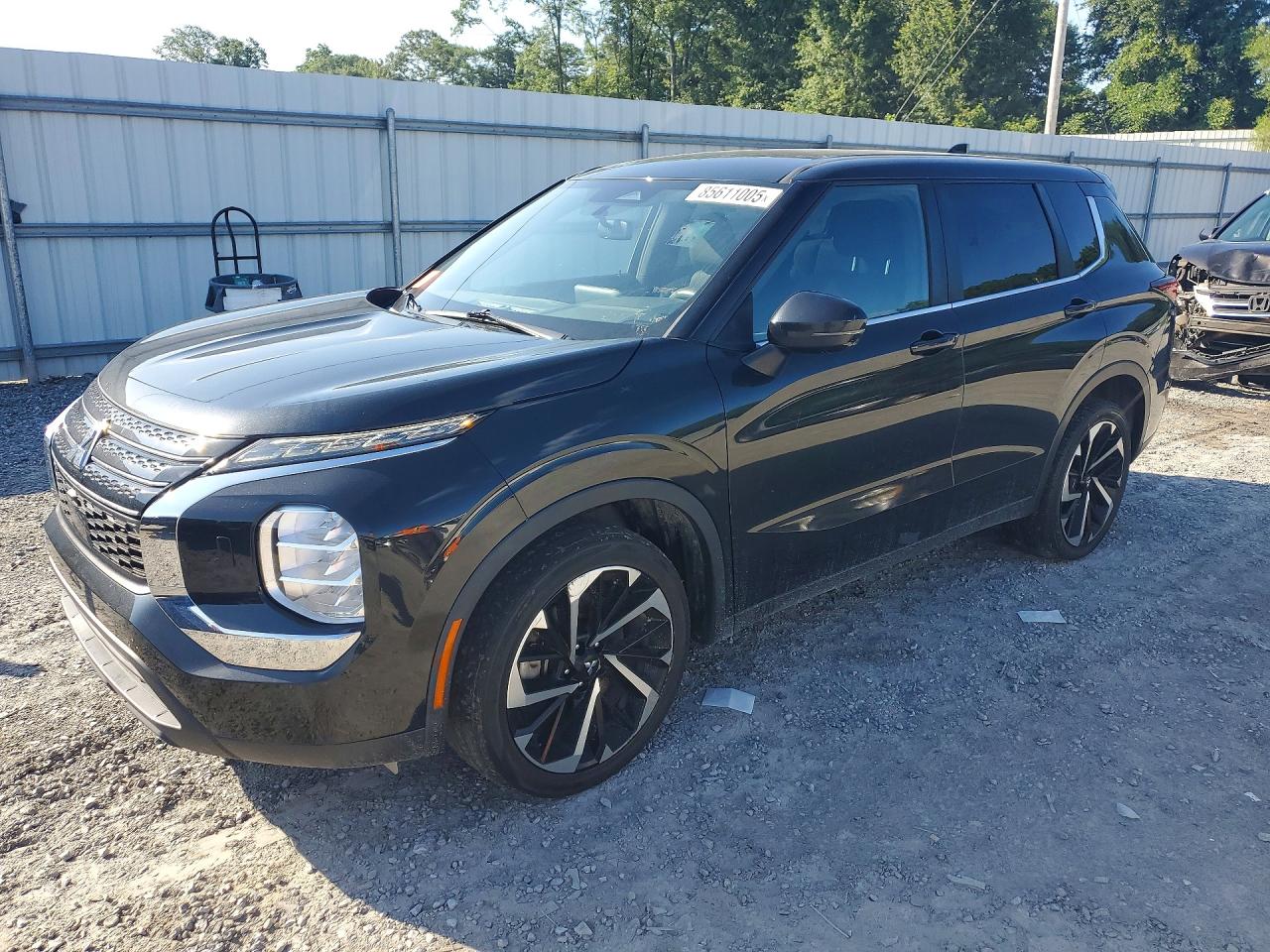 2022 Mitsubishi Outlander ES, VIN JA4J4TA81NZ001928 — Мелкие вмятины и царапины