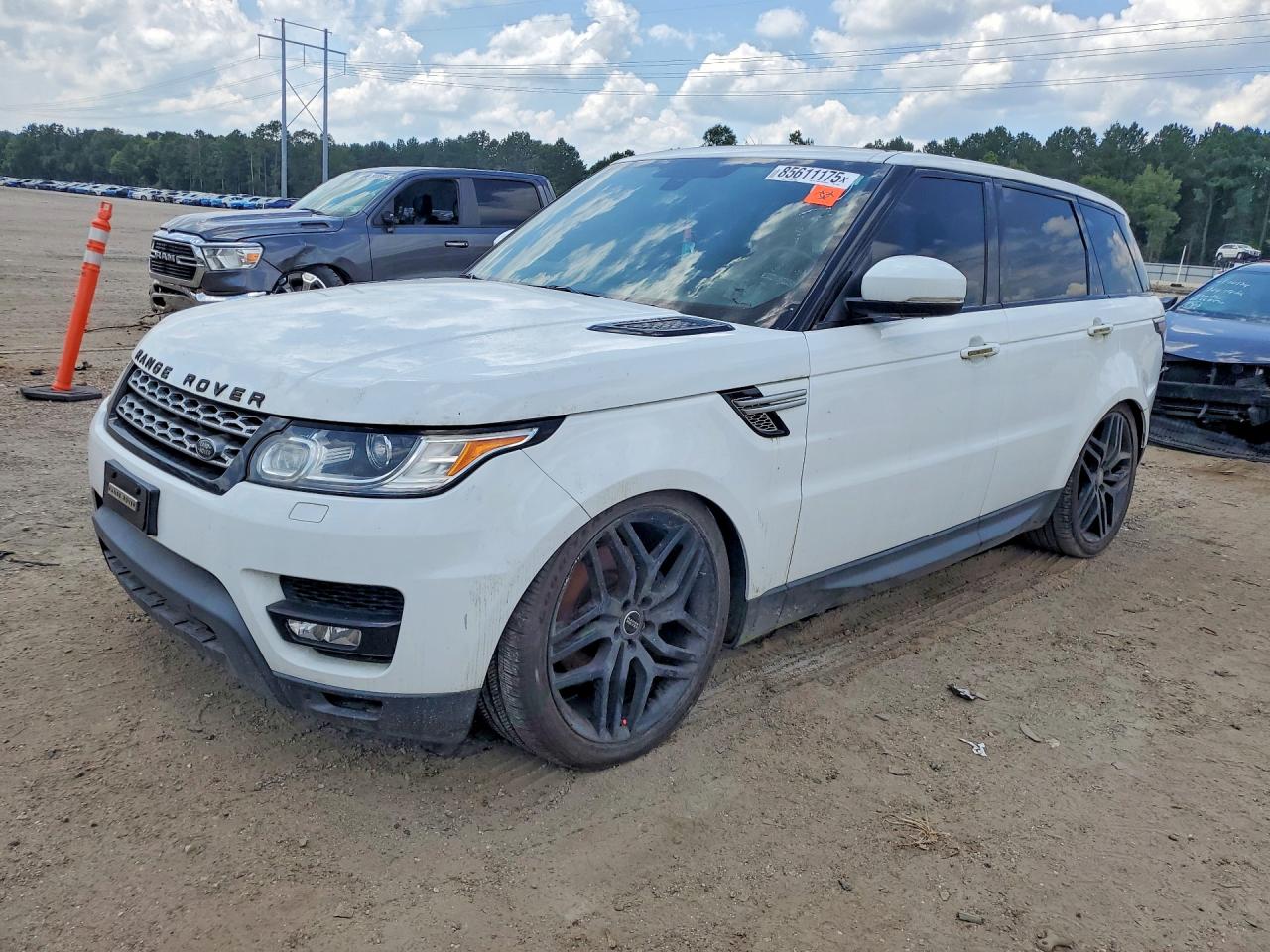 2014 Land Rover Range Rover Sport HSE, VIN SALWR2WF2EA363238 — Engine fire
