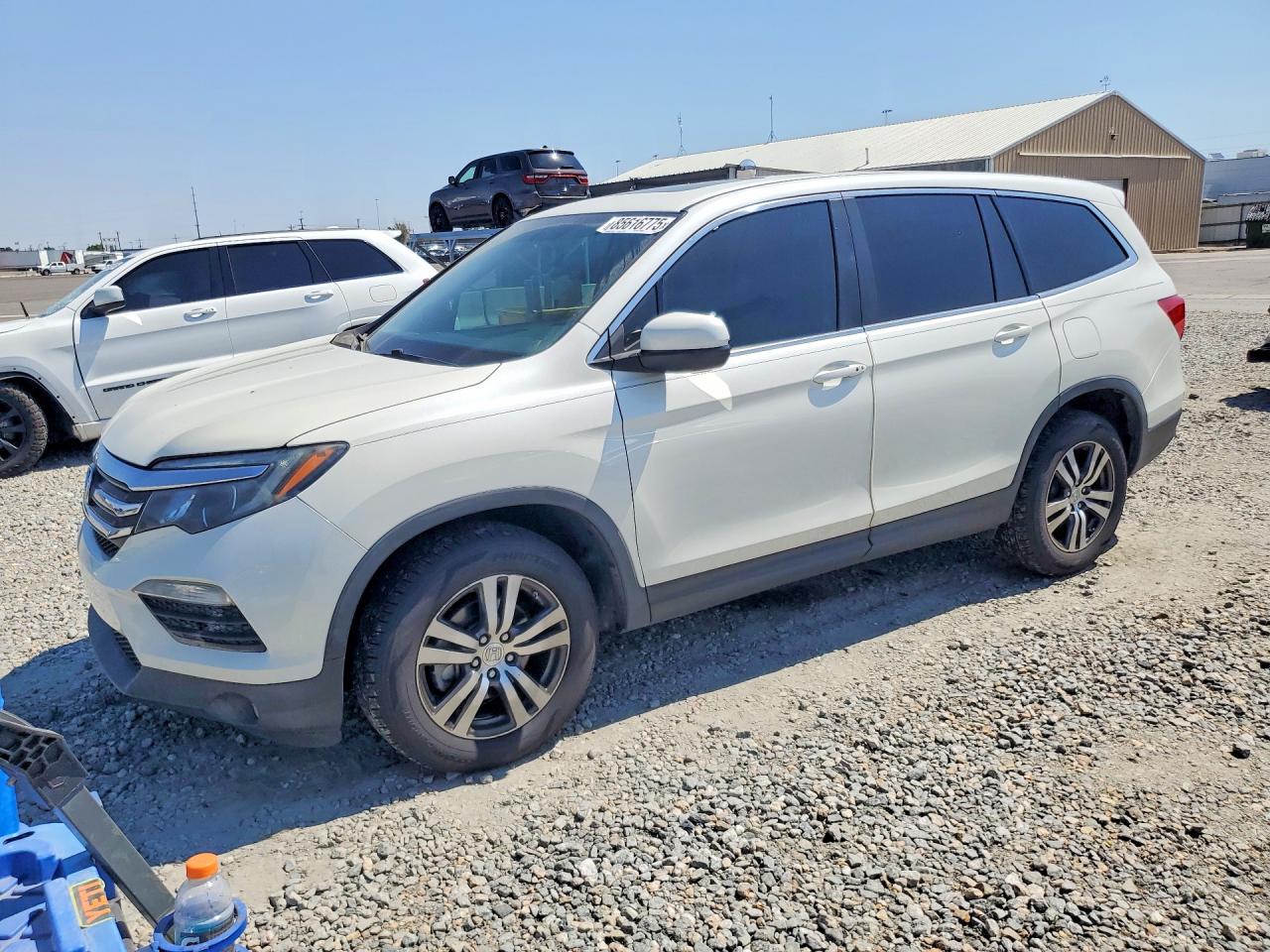 2017 Honda Pilot EX-L, VIN 5FNYF6H79HB091336 — Engine fire
