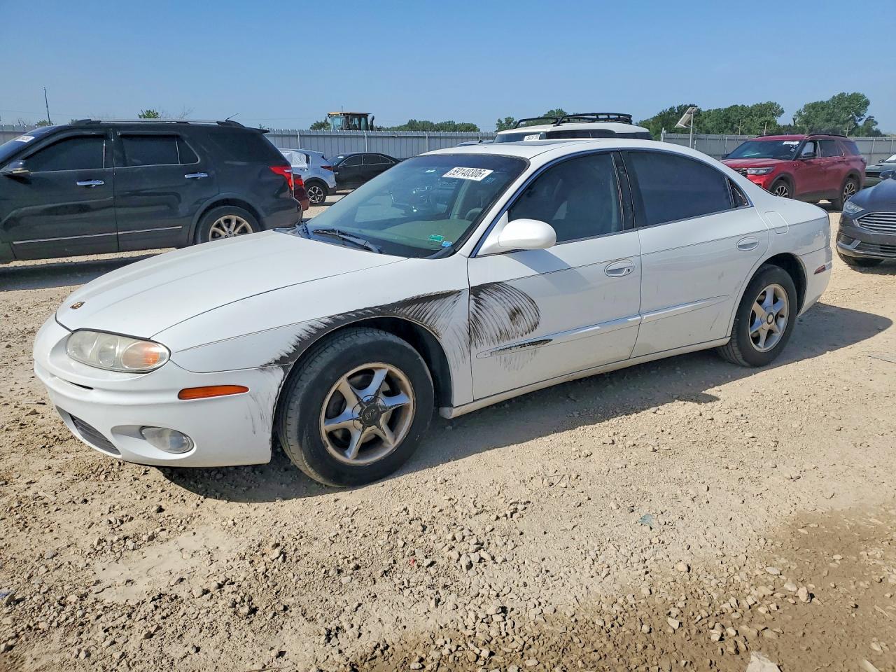 2001 Oldsmobile Aurora, VIN 1G3GR64H014107082 — Side