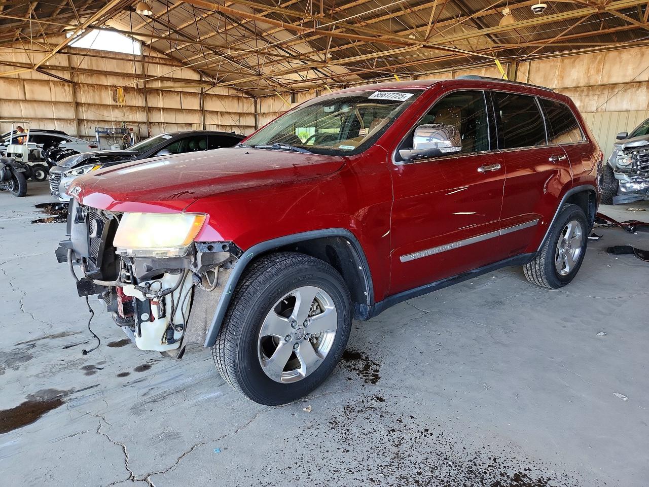 2013 Jeep Grand Cherokee Overland, VIN 1C4RJFCT5DC619906 — Front end