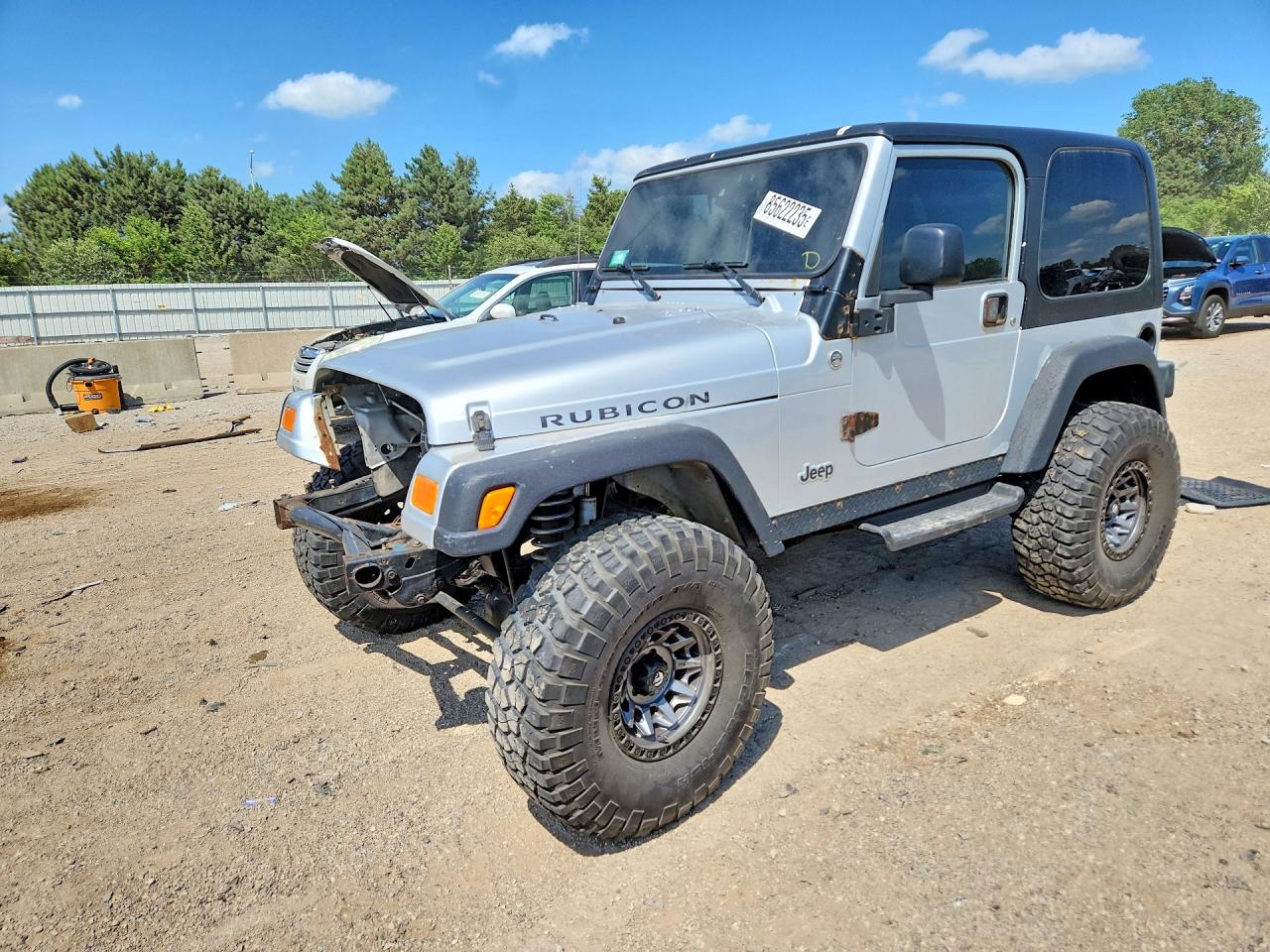 2006 Jeep Wrangler Rubicon, VIN 1J4FA69S46P755502 — Front end