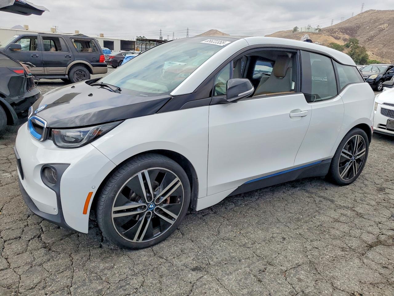 2016 BMW i3, VIN WBY1Z2C53GV556683 — Обычный износ