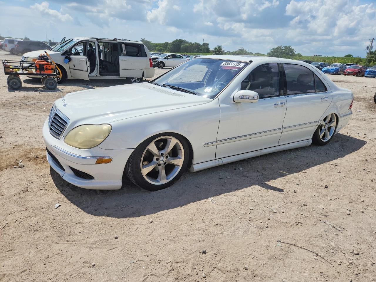 2006 Mercedes-Benz S 430, VIN WDBNG70J96A475196 — Minor dents and scratches