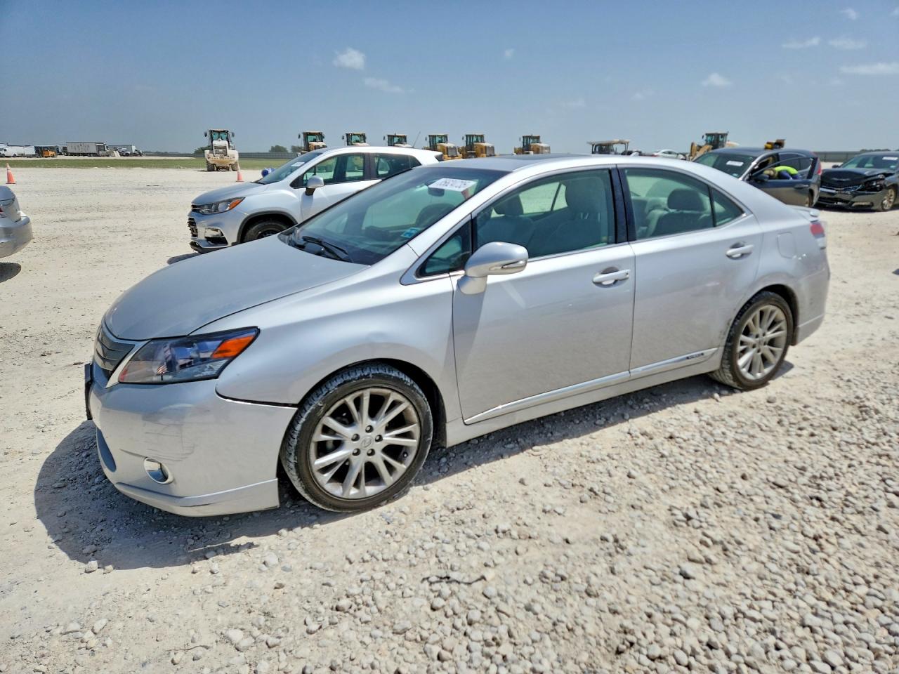 2010 Lexus HS 250h Premium, VIN JTHBB1BA8A2005689 — Front end