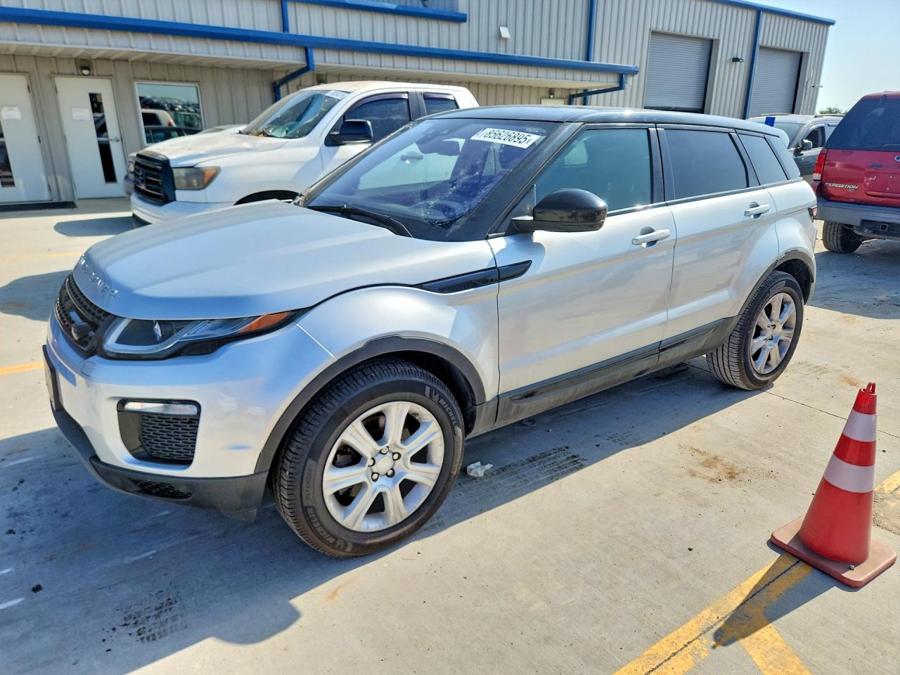 2016 Land Rover Range Rover Evoque SE, VIN SALVP2BG8GH080823 — Rear end