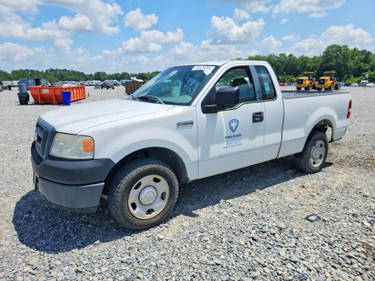 2008 Ford F-150 XL, VIN 1FTRF122X8KD19030 — Rear end