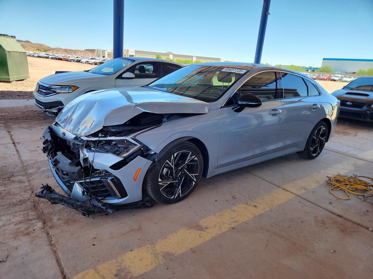 2025 Kia K5 GT-Line, VIN KNAG64J72S5326983 — Front end