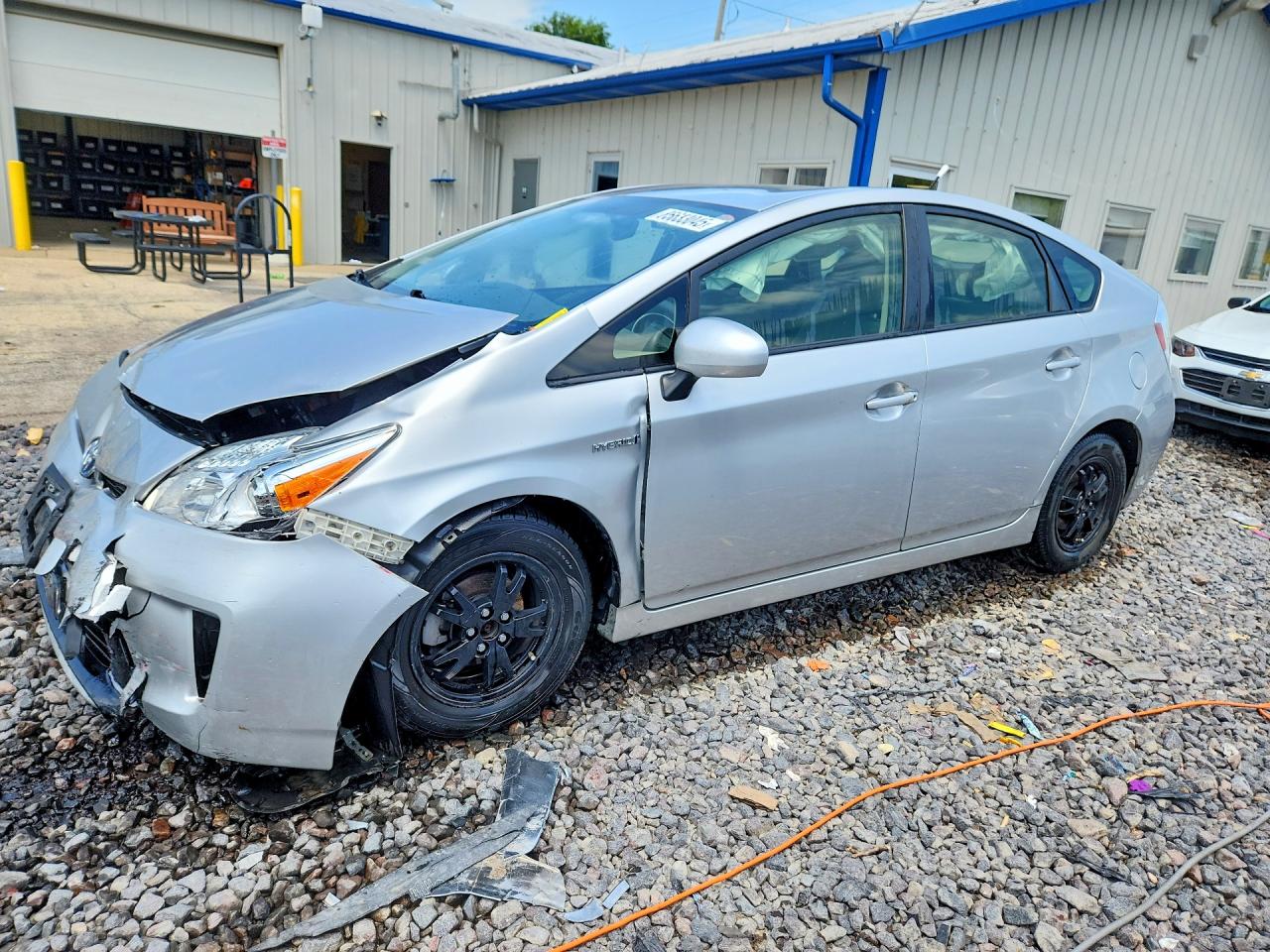 2015 Toyota Prius Two, VIN JTDKN3DU9F1992750 — Front end