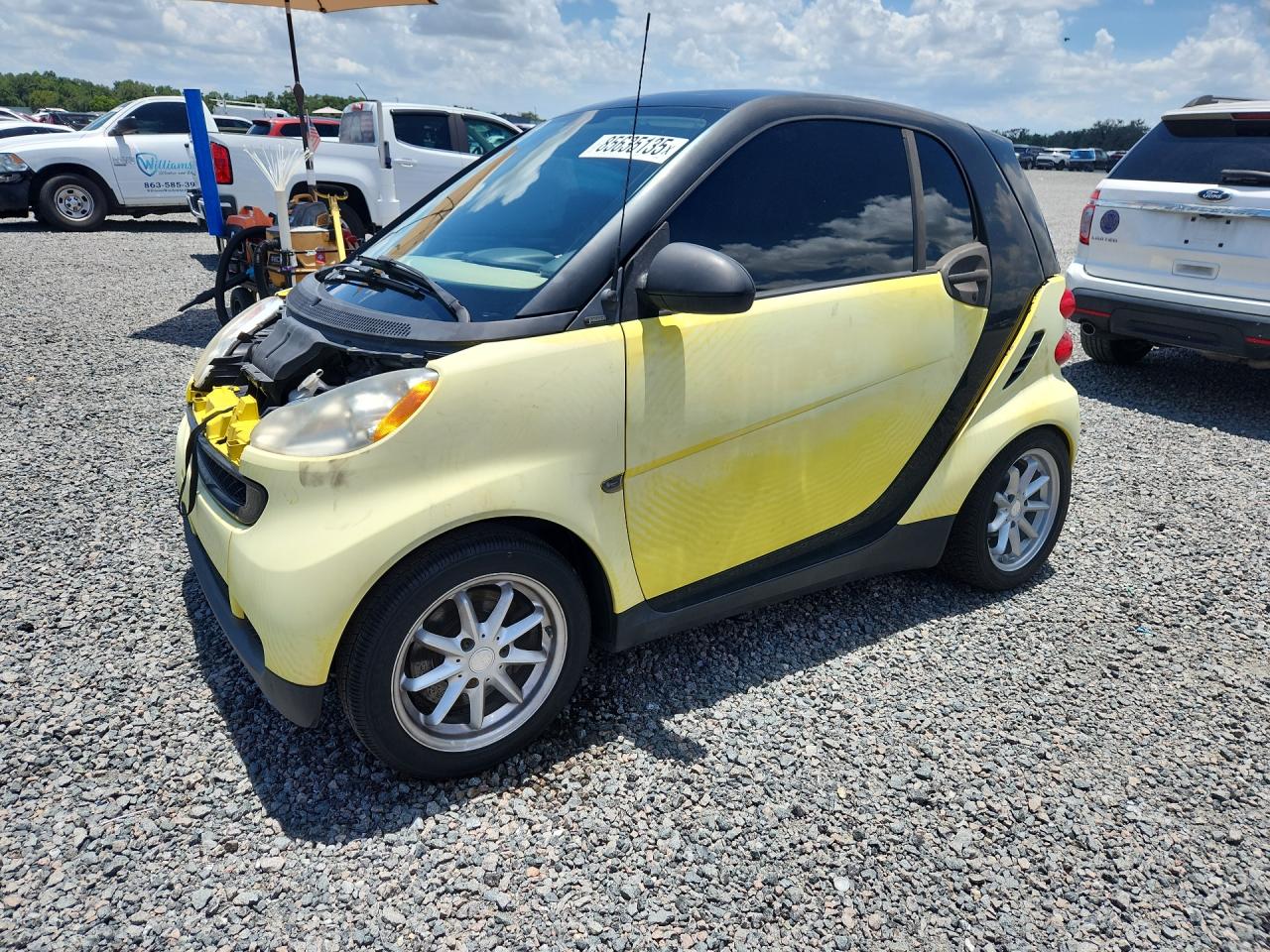 2008 Smart fortwo Pure, VIN WMEEJ31X98K200957 — Зад