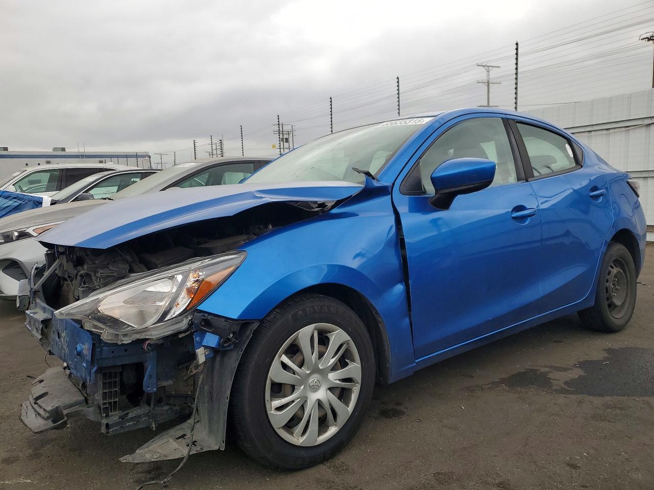 2019 Toyota Yaris L, VIN 3MYDLBYV1KY513854 — Front end