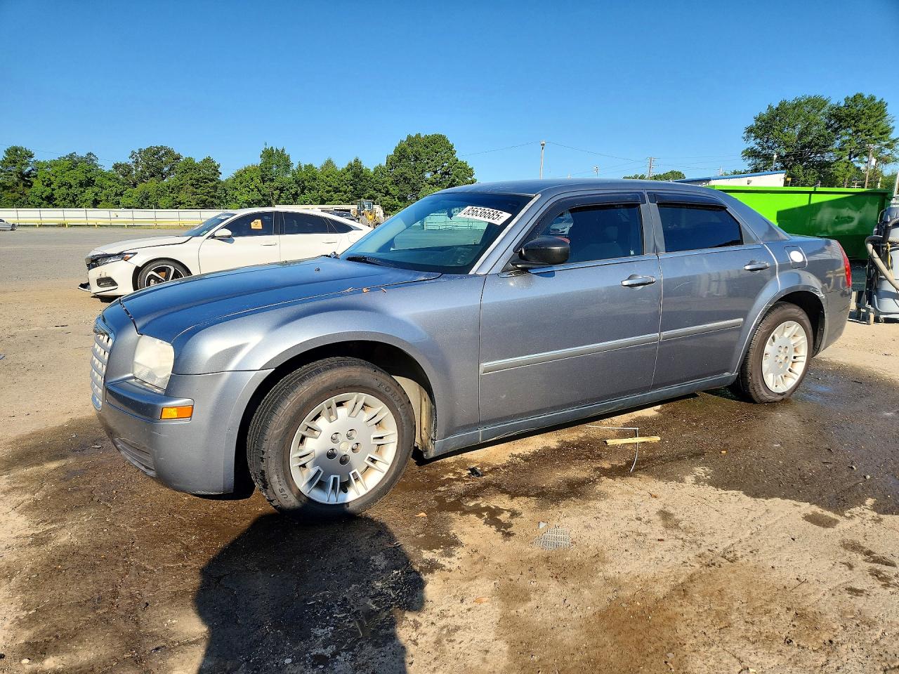 2007 Chrysler 300, VIN 2C3KA43R17H689208 — Mechanical