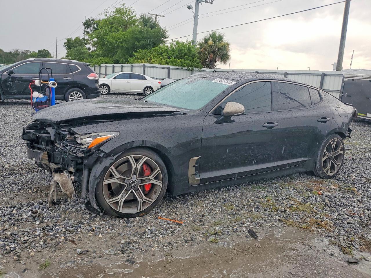 2019 Kia Stinger GT, VIN KNAE35LC7K6057938 — Перед