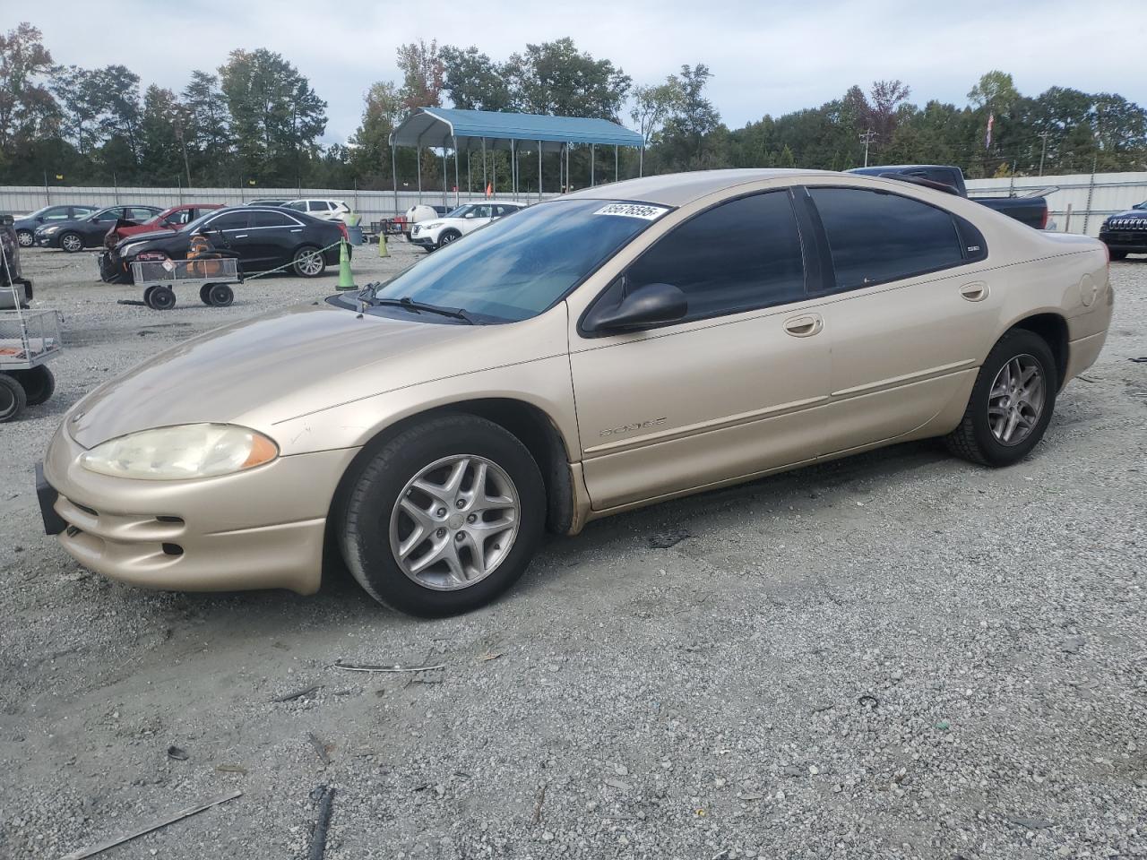 2001 Dodge Intrepid SE, VIN 2B3HD46R11H641564 — Бок