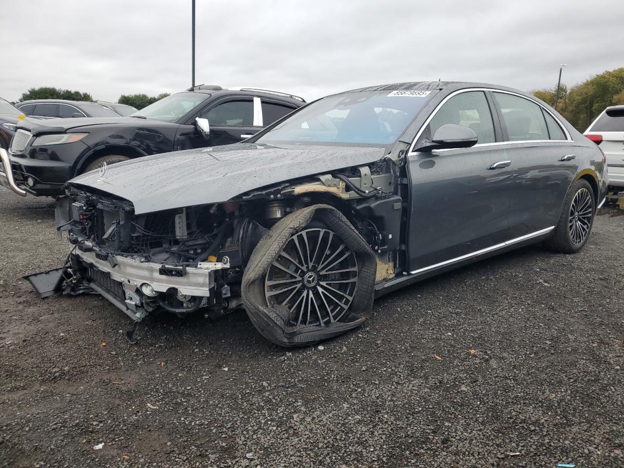 2025 Mercedes-Benz S 580, VIN W1K6G7GB1SA331923 — Front end