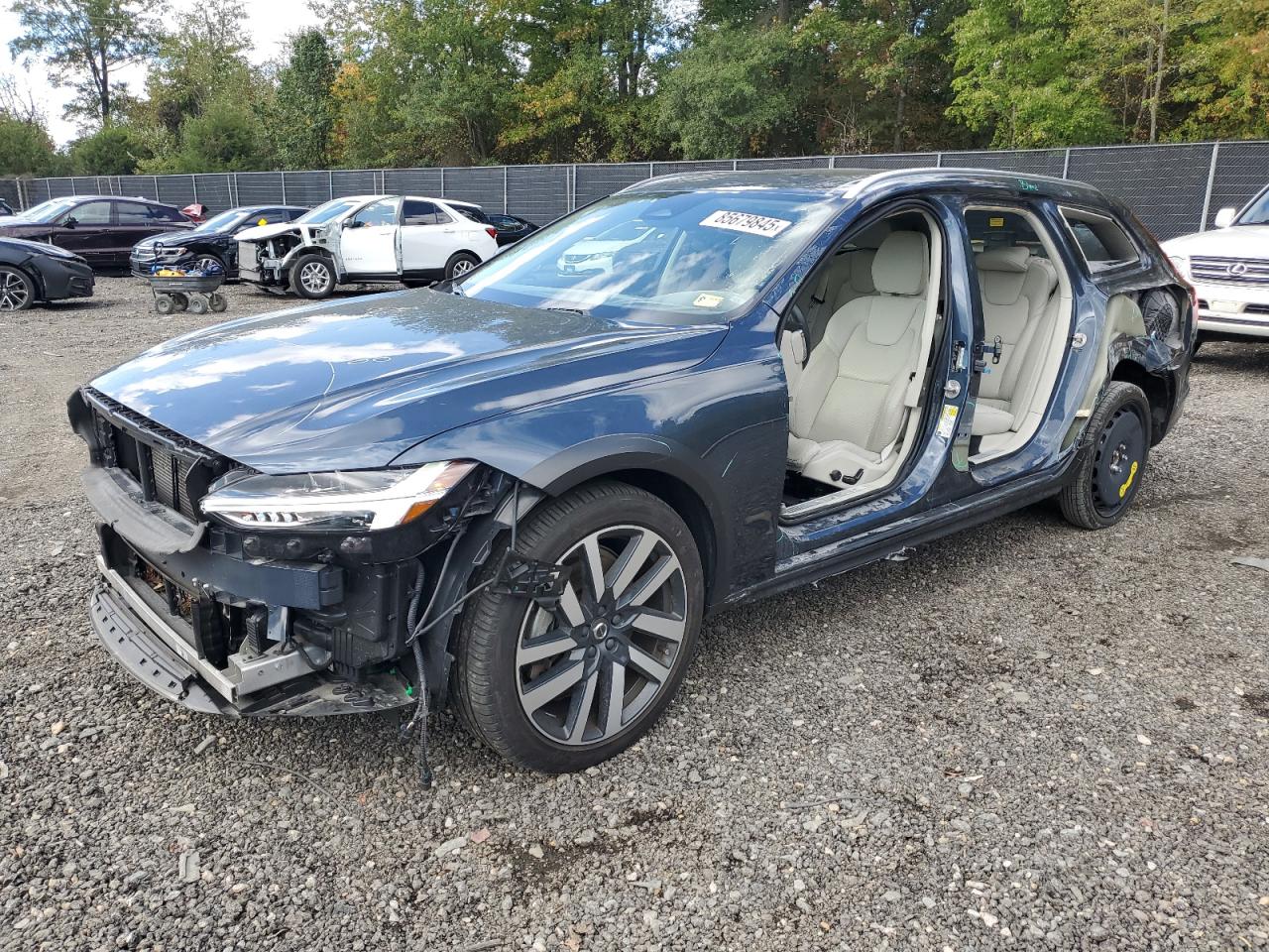 2024 Volvo V90, VIN YV4062NB5R1191035 — Перед