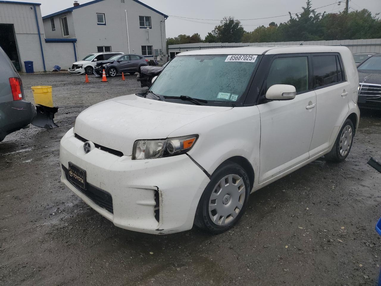 2015 Scion xB, VIN JTLZE4FEXFJ071149 — Front end
