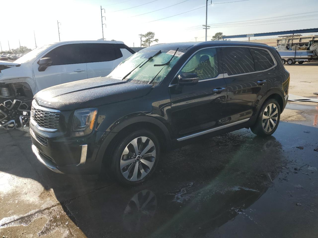 2020 Kia Telluride S, VIN 5XYP64HC1LG068941 — Side
