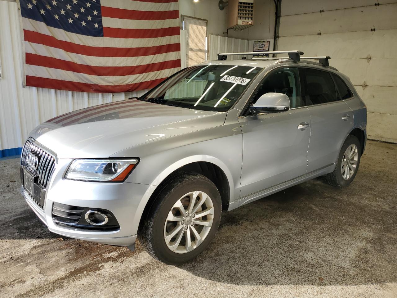 2016 Audi Q5 Premium, VIN WA1C2AFP8GA133511 — Rear end