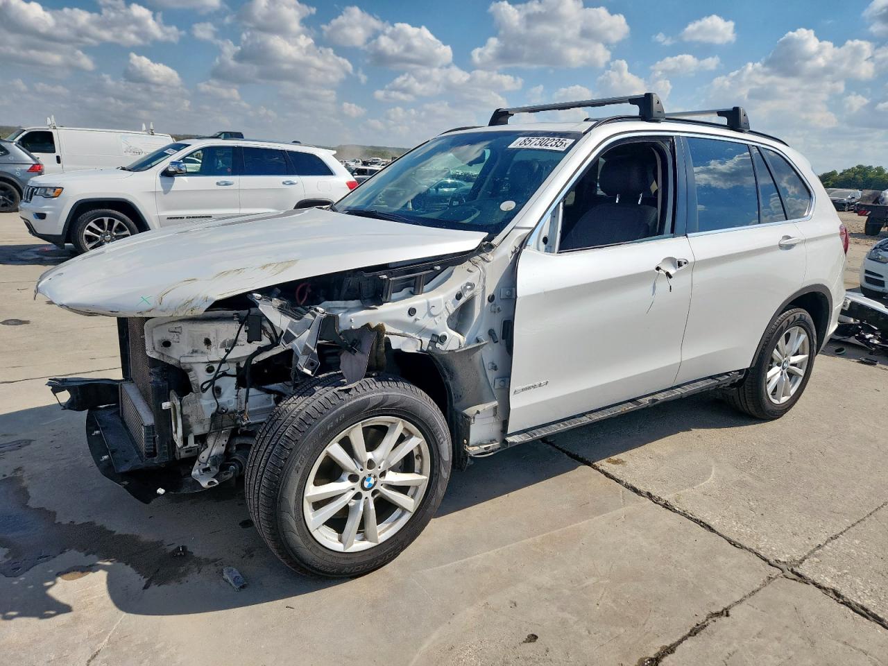 2015 BMW X5 sDrive35i, VIN 5UXKR2C50F0H40420 — Front end