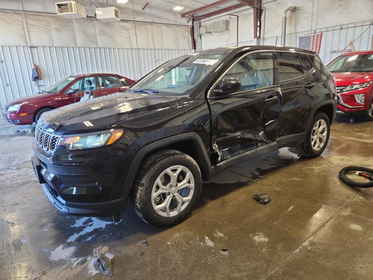 2024 Jeep Compass Sport, VIN 3C4NJDAN6RT131289 — Side